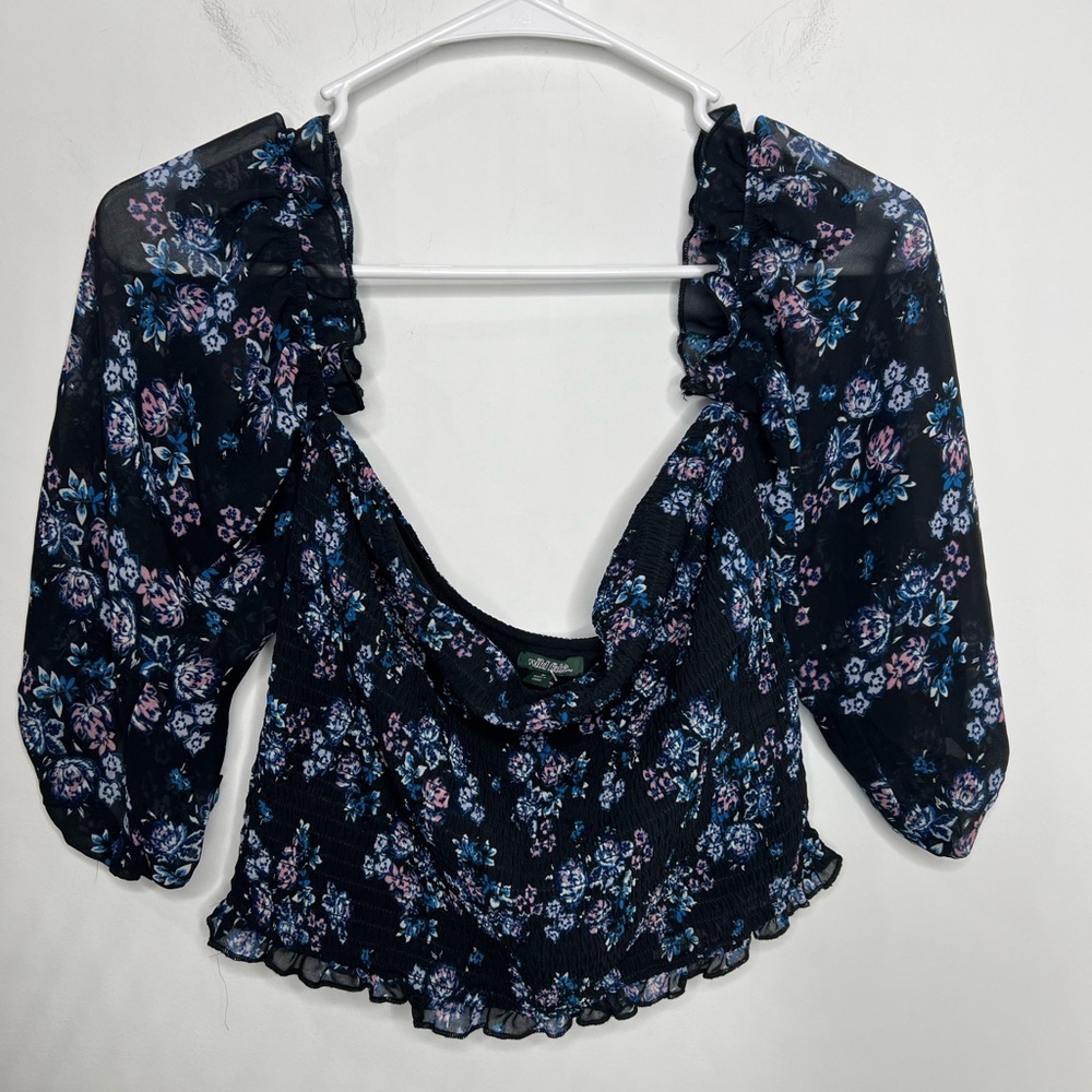 Wild Fable Halter Top With Sleeves Junior Size Medium